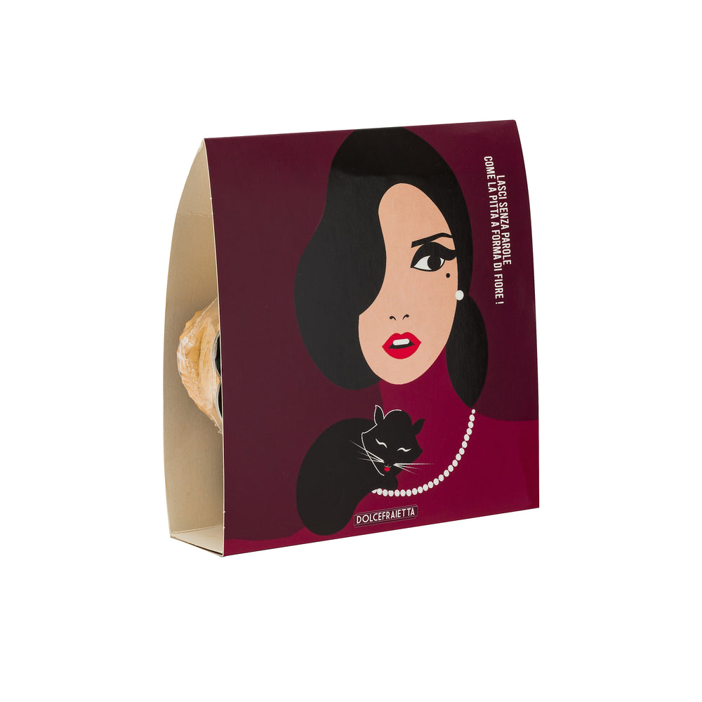 Traditionelle «Pitta 'Mpigliata» mit Rosinen, Feigen und Walnüssen